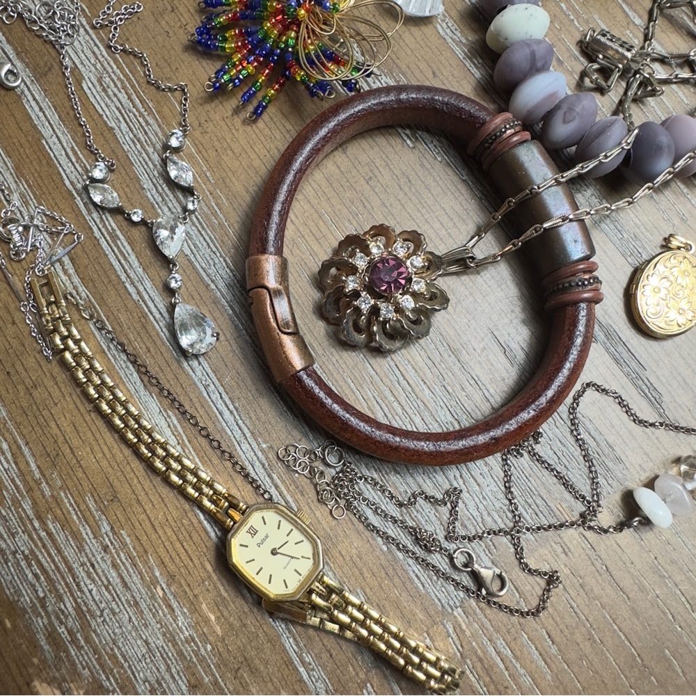 Jewelry Lot - Picture 3 of 16